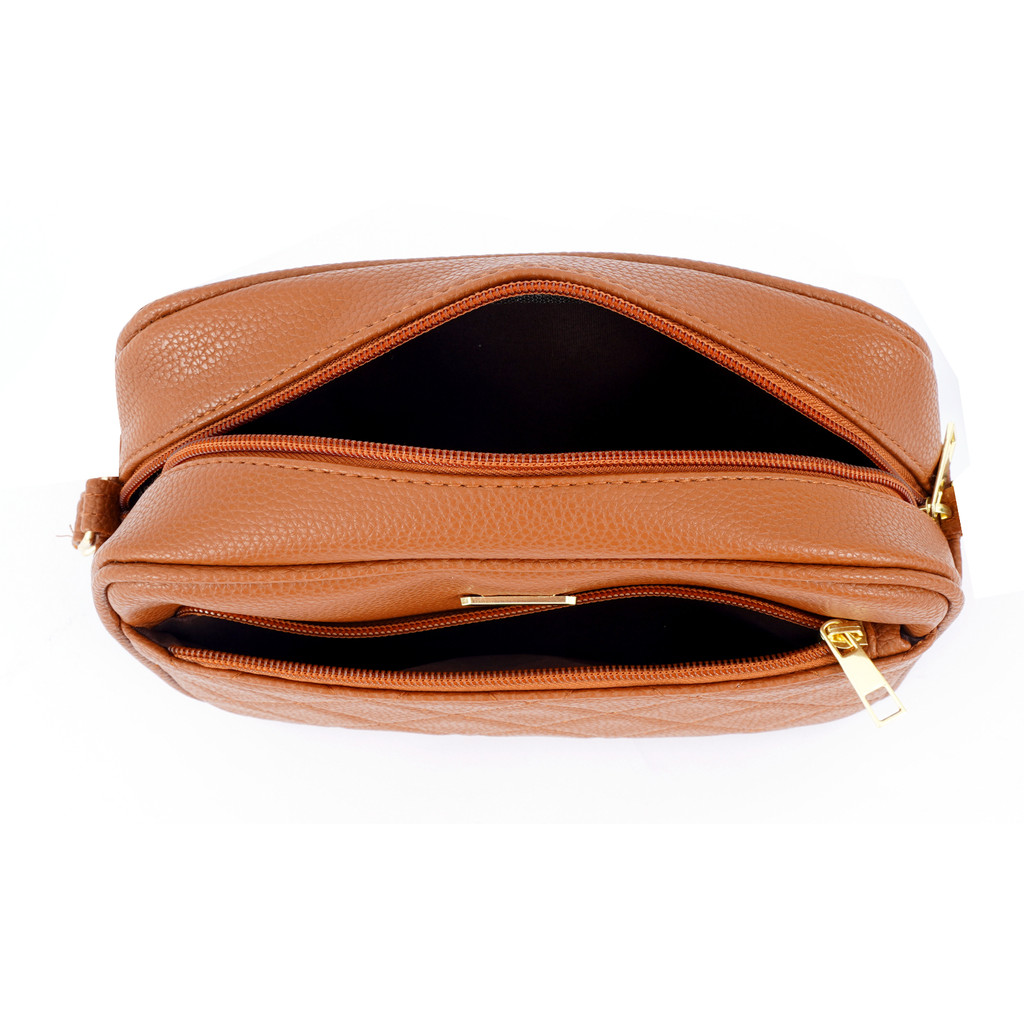 Bolsa Tiracolo Feminina com Costura Matelassê e Alça Ajustável