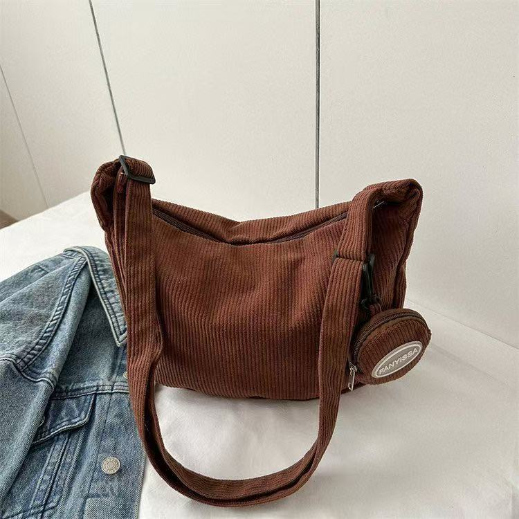 Bolsa Feminina Transversal de Veludo Cotelê Casual Grande Ombro Tiracolo Escolar Universitária com Porta Moedas